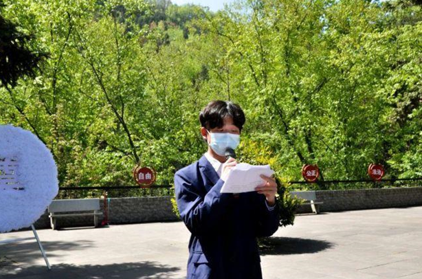 信息工程系“緬懷革命先烈、傳承紅色基因、爭做報國青年”黨史學(xué)習(xí)教育團日活動