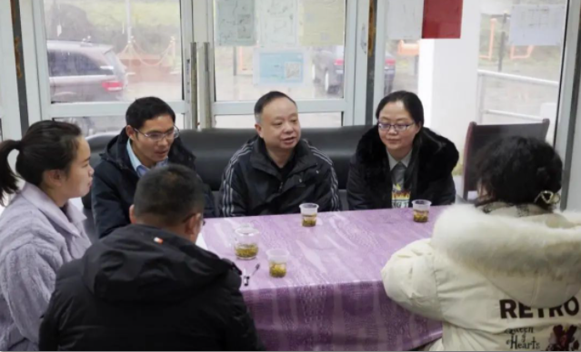 黨委副書記付善華，黨委委員、副院長黃文碧到鄉(xiāng)村振興聯(lián)系點開展調(diào)研